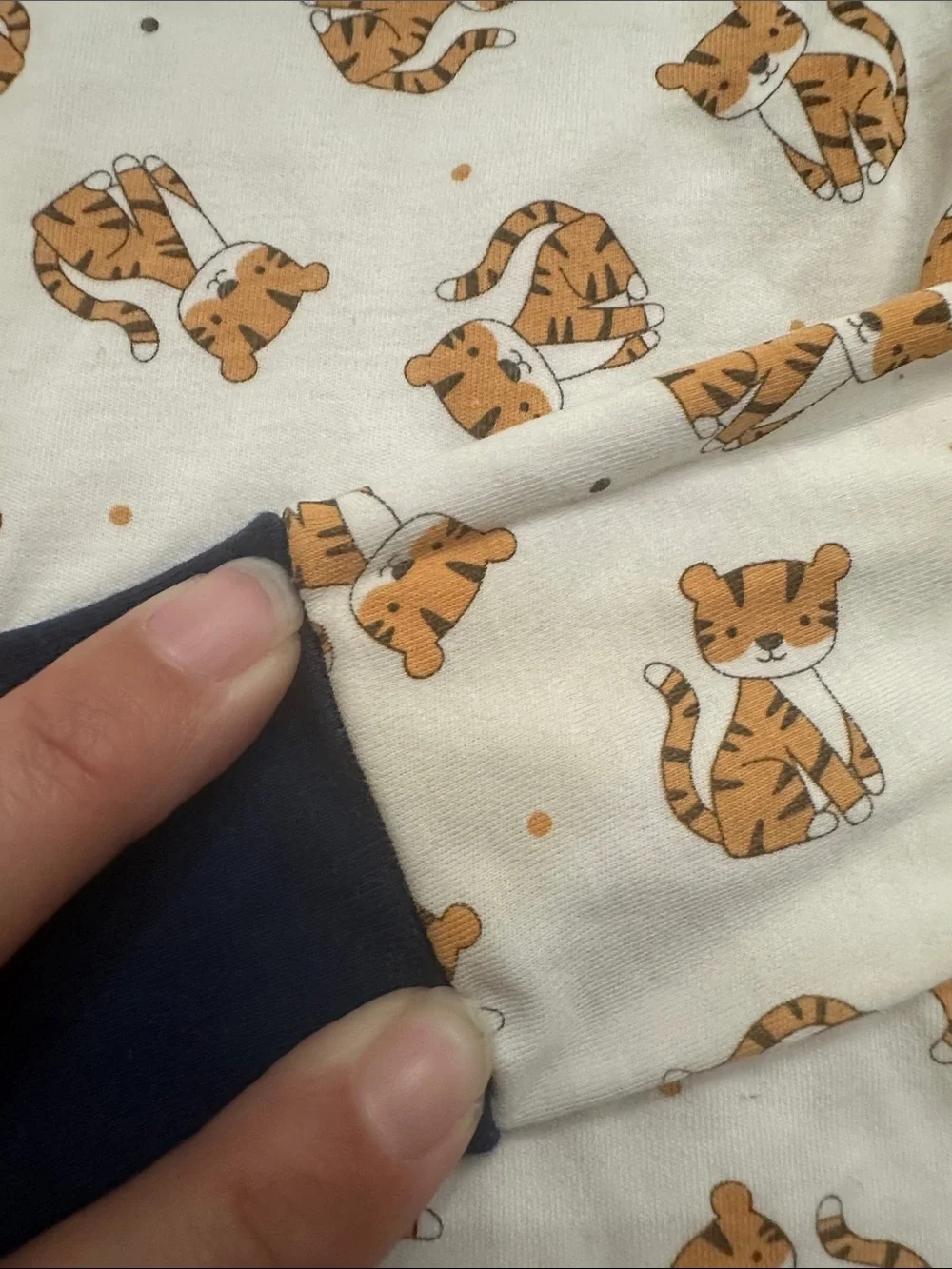 Magnolia Baby Kids Tiger Print Long Sleeve Pajama Set - Size 8